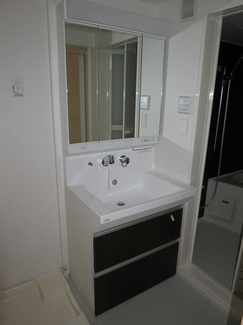 アンジュール登戸の洗面所