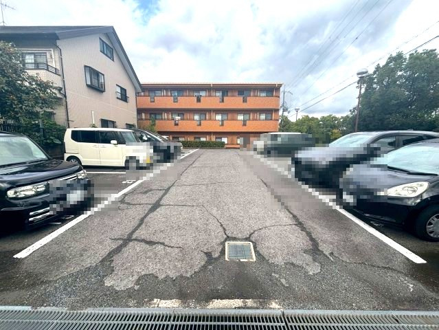 ＣＡＳＡ　ＤＥ　ＴＳＵＺＵＹＡＭＡＤＡＩの駐車場