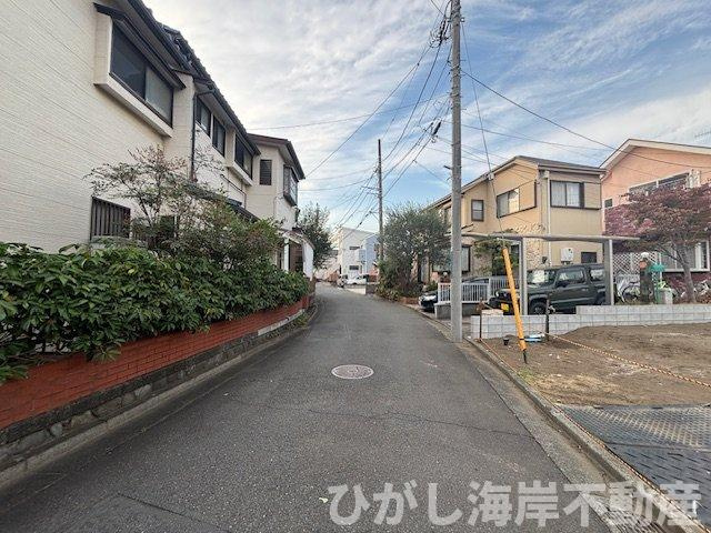 藤沢市片瀬４丁目　売地の前面道路含む現地写真|現地外観