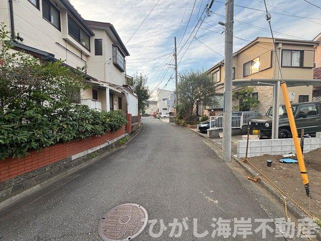 藤沢市片瀬４丁目　売地の前面道路含む現地写真|現地外観
