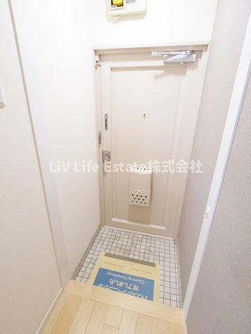 ガーデン花小金井(ガーデンハナコガネイ)の玄関