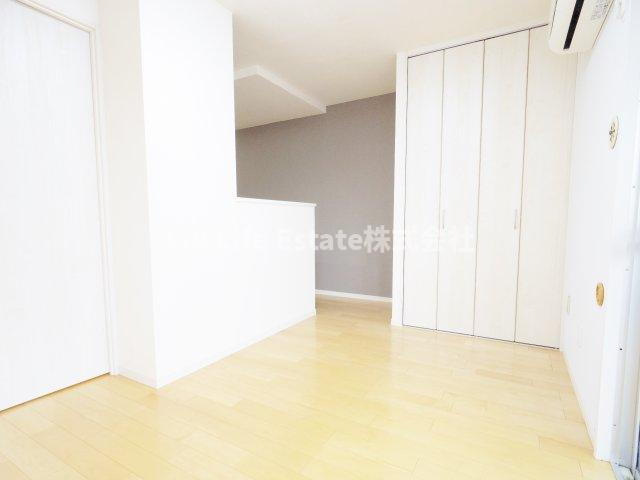 ガーデン花小金井(ガーデンハナコガネイ)の居間・リビング