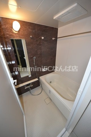 ノーブルスクエア新町の浴室|お風呂です