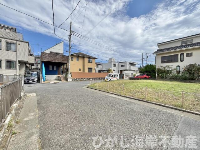 茅ヶ崎市東海岸南3丁目　売地の前面道路含む現地写真| 現地外観