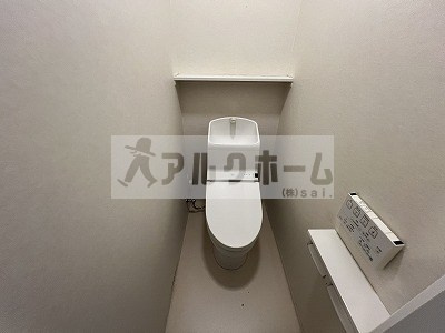 国分西2丁目戸建てのトイレ