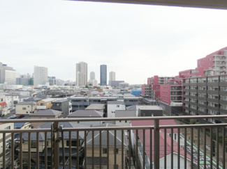 【展望】 | パークシティ大宮セントラルタワー | 窓を開ければ、街の空気が優しく入ってくる。5階というちょうどいい開放感