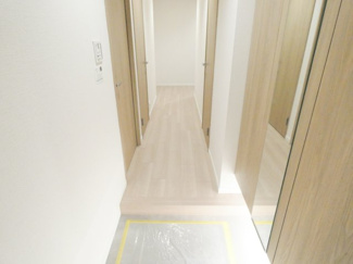 【玄関】 | パークシティ大宮セントラルタワー | 家族全員の靴をまるごと収納できる下駄箱