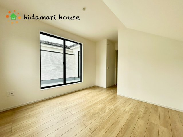 上尾市浅間台12期　新築戸建　GRACE02の洋室