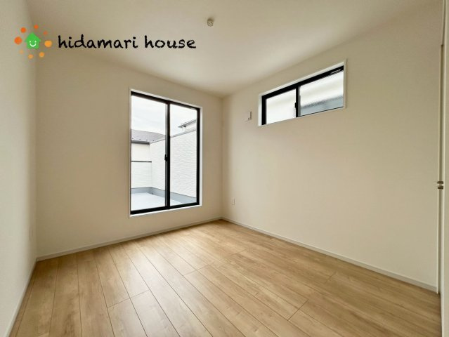 上尾市浅間台12期　新築戸建　GRACE02の洋室