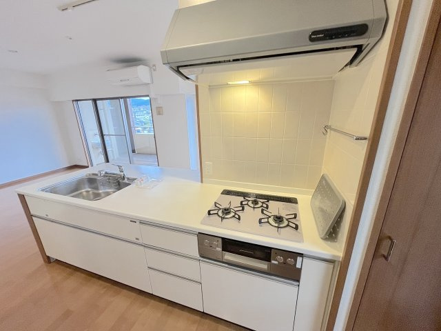 エバーライフパセオ博多南のキッチン