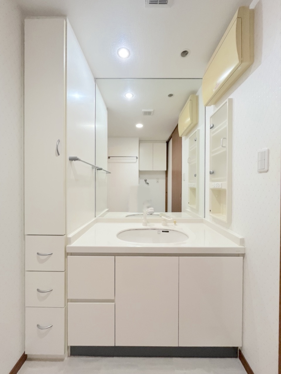 エバーライフパセオ博多南の独立洗面台