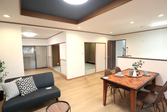 【居間・リビング】の画像