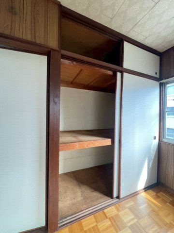 泉が丘貸家の収納