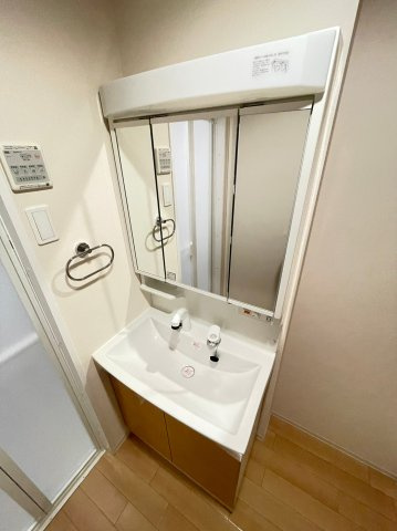 【独立洗面台】