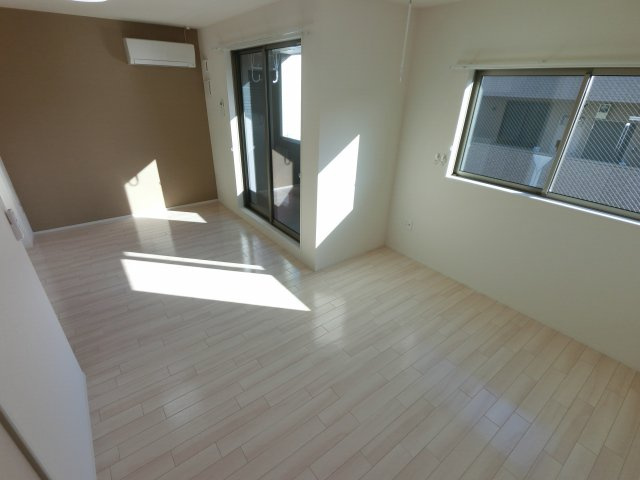 【居間・リビング】