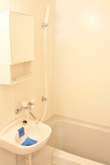 【浴室】 | 清潔感のあるお風呂です♪