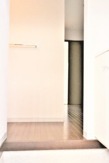 【玄関】 | 清潔感のある玄関です♪