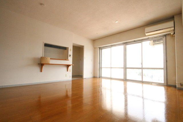 【居間・リビング】