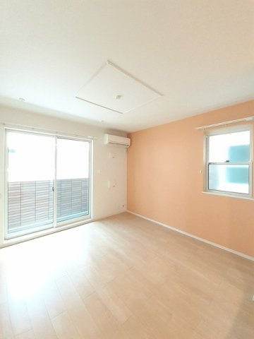 クラール南庄町　Ｃの居間・リビング|おしゃれな居間です