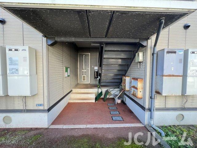 ロイヤルタウン寺町 五番館のエントランス