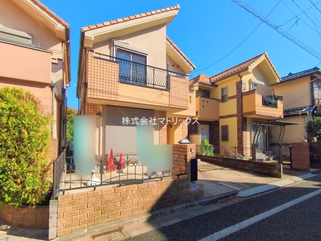 練馬区西大泉1丁目　穏やかな街並み　大型新規リフォーム住宅の外観