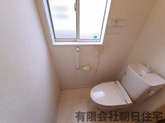 【トイレ】 | 東出雲町意宇東3丁目中古戸建 | 落ち着いたトイレです