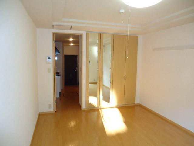 プルミエール小垣江の居間・リビング