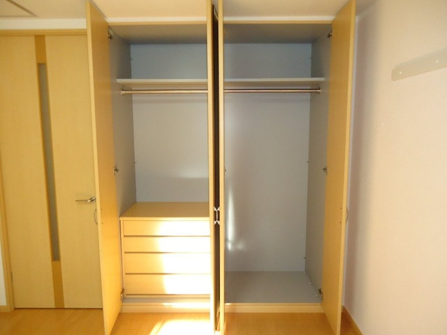 プルミエール小垣江の収納