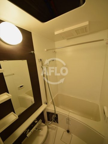 クリスタルグランツ難波WESTの浴室|クリスタルグランツ難波WEST　追い焚き機能付き