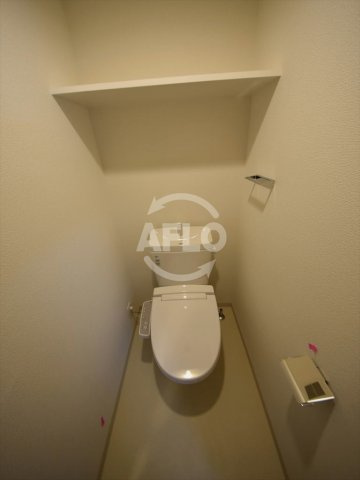 クリスタルグランツ難波WESTのトイレ|クリスタルグランツ難波WEST　温水洗浄便座付