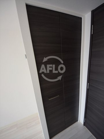 クリスタルグランツ難波WESTの収納|クリスタルグランツ難波WEST　クローゼット