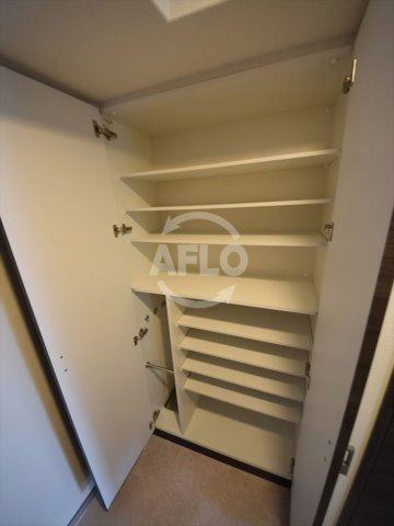 クリスタルグランツ難波WEST|クリスタルグランツ難波WEST　下駄箱