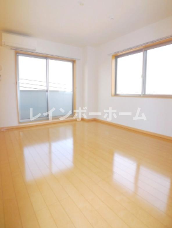 仲介手数料（賃料の1.10ヵ月）の50％OFF対象物件！の寝室