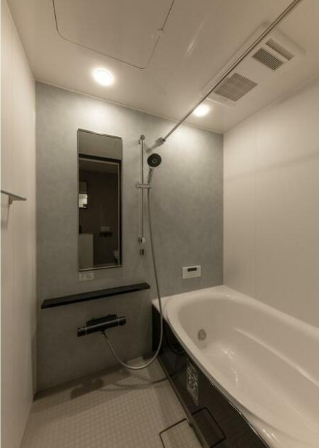 アーベインテラス浅草の浴室