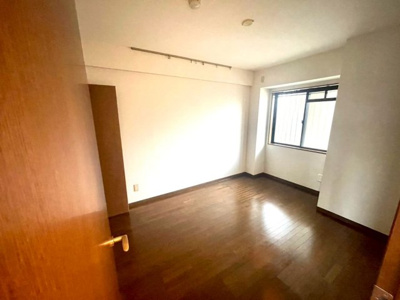 【居間・リビング】 | ロイヤルレジデンス