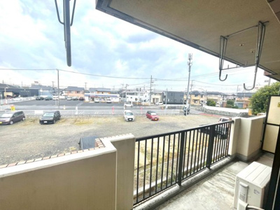 【バルコニー】 | ロイヤルレジデンス