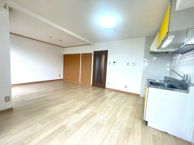 【居間・リビング】 | ロイヤルレジデンス