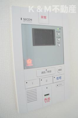 リブリ・ラルジュのその他