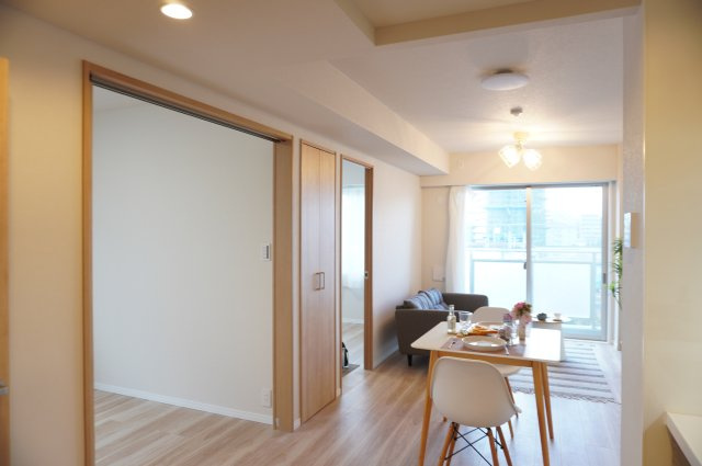 グーディッシュ谷塚の居間・リビング