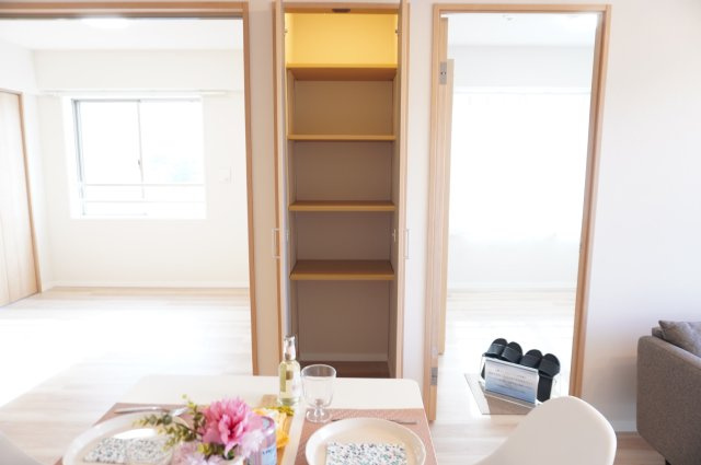 グーディッシュ谷塚の居間・リビング