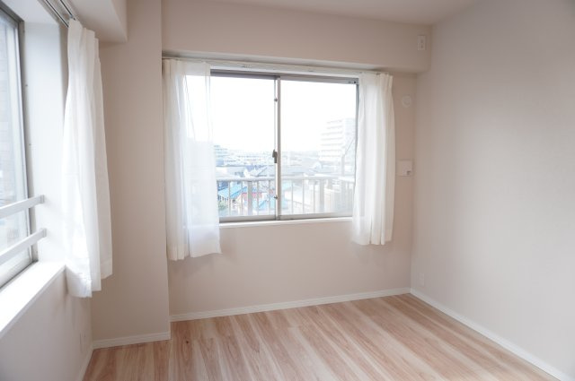 グーディッシュ谷塚の洋室