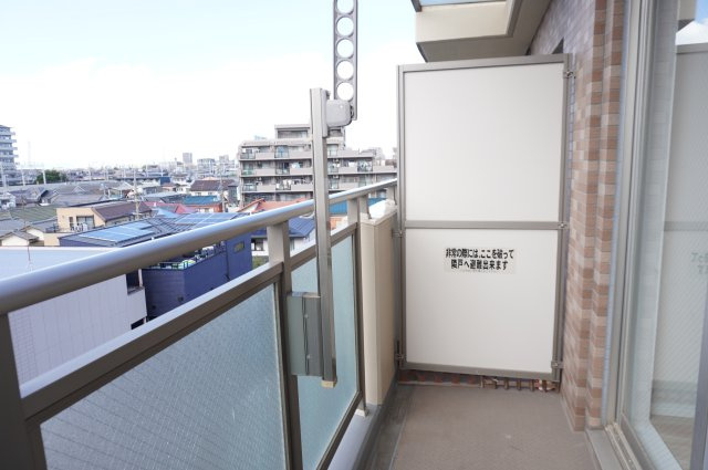 グーディッシュ谷塚のバルコニー