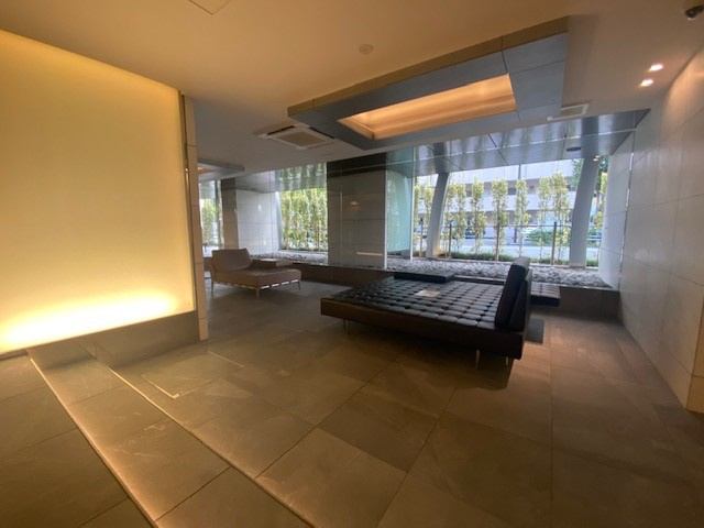 プラウドフラット渋谷富ヶ谷のロビー|清潔なロビーです