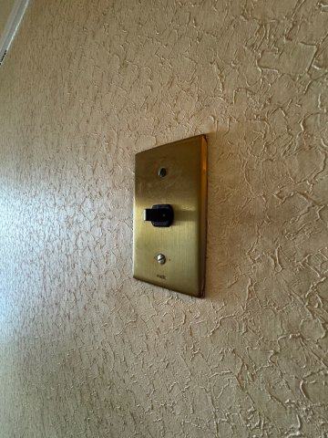 【内装】 | 西道頓堀コーポ２号棟 | スイッチもレトロで可愛いです!(^^)!