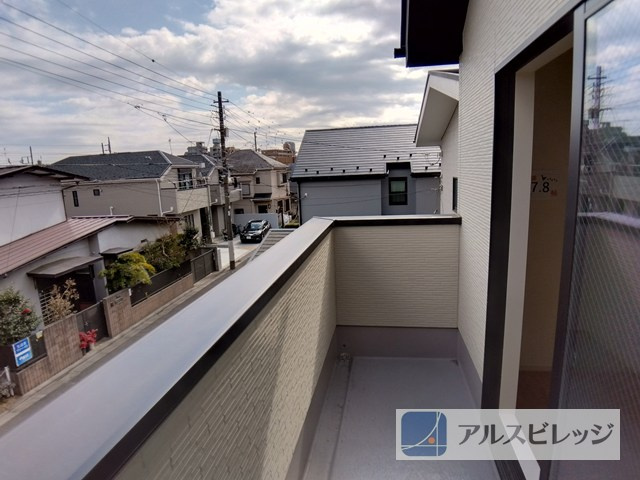 新築/練馬区三原台2丁目　10期全1棟のバルコニー|お洗濯にも便利なバルコニー付き