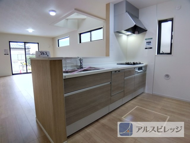 新築/練馬区三原台2丁目　10期全1棟のキッチン|お料理しやすいキッチンです