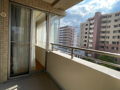 【バルコニー】 | ライフプラザ紅梅・山手通り弐番館(C-5)