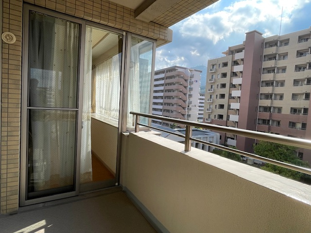 【バルコニー】 | ライフプラザ紅梅・山手通り弐番館(C-5)