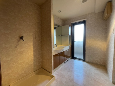 【独立洗面台】 | ライフプラザ紅梅・山手通り弐番館(C-5)