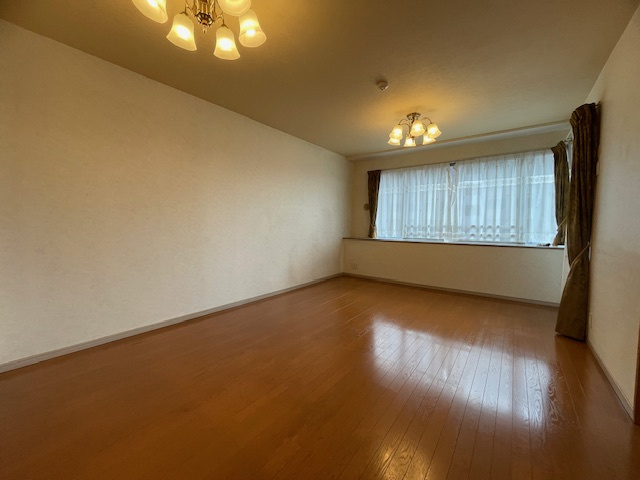 【居間・リビング】 | ライフプラザ紅梅・山手通り弐番館(C-5)